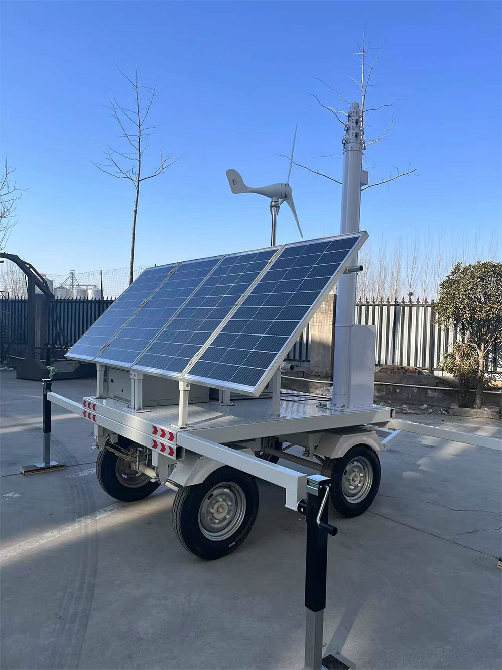 風(fēng)光互補型升降桿