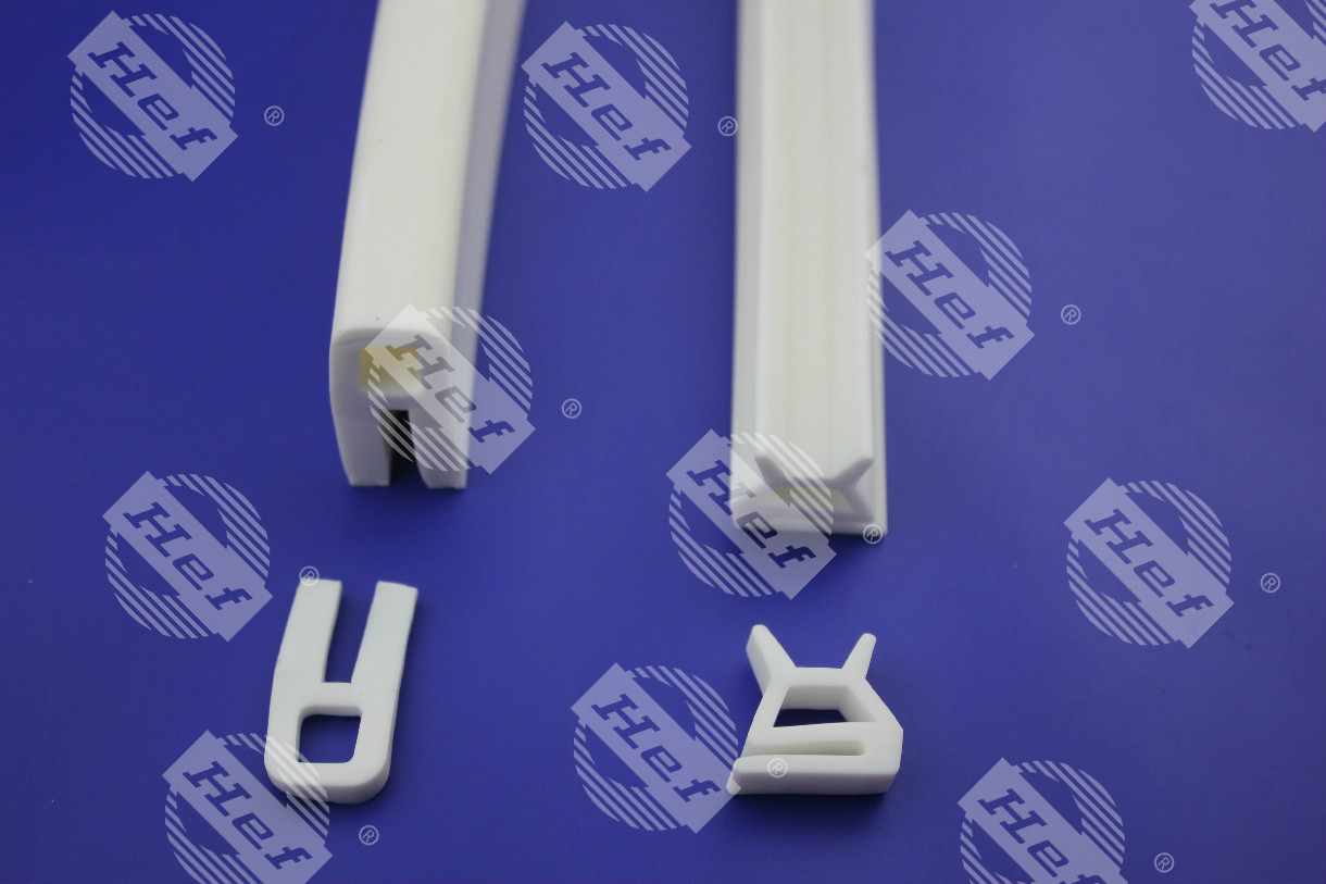 硅膠卡扣安裝型密封條